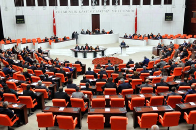 Parlamenter Sistem Nedir ve Bu Sistemin Özellikleri Nelerdir?